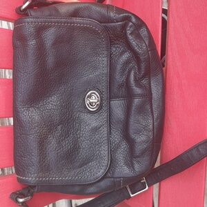 Coach vintage Park shoulder bag crossbody. Needs rehab.